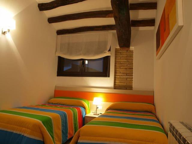Apartamentos Berdiel Casbas de Huesca 외부 사진